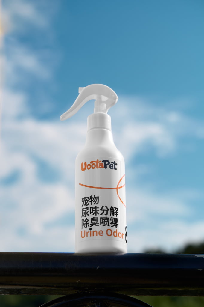 UootaPet 尿味分解除臭喷雾产品静物